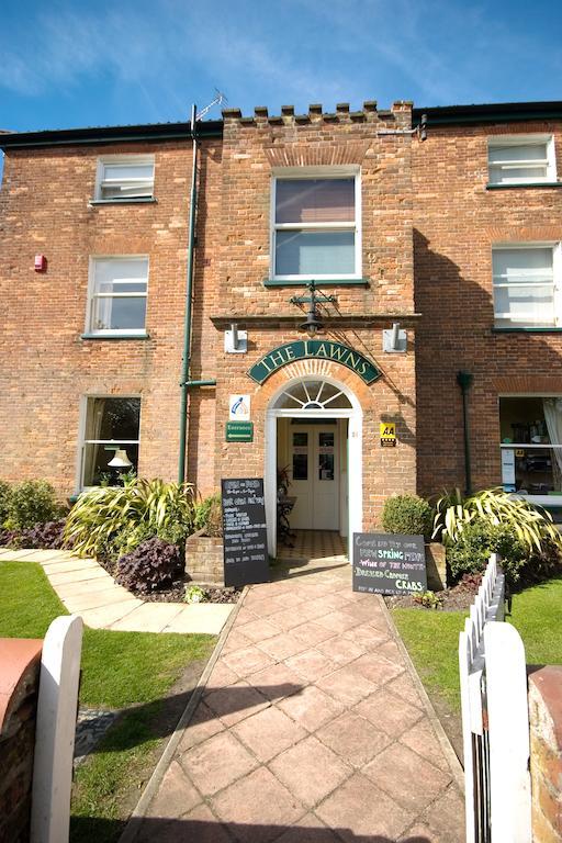 The Lawns Hotel Holt  Exterior photo
