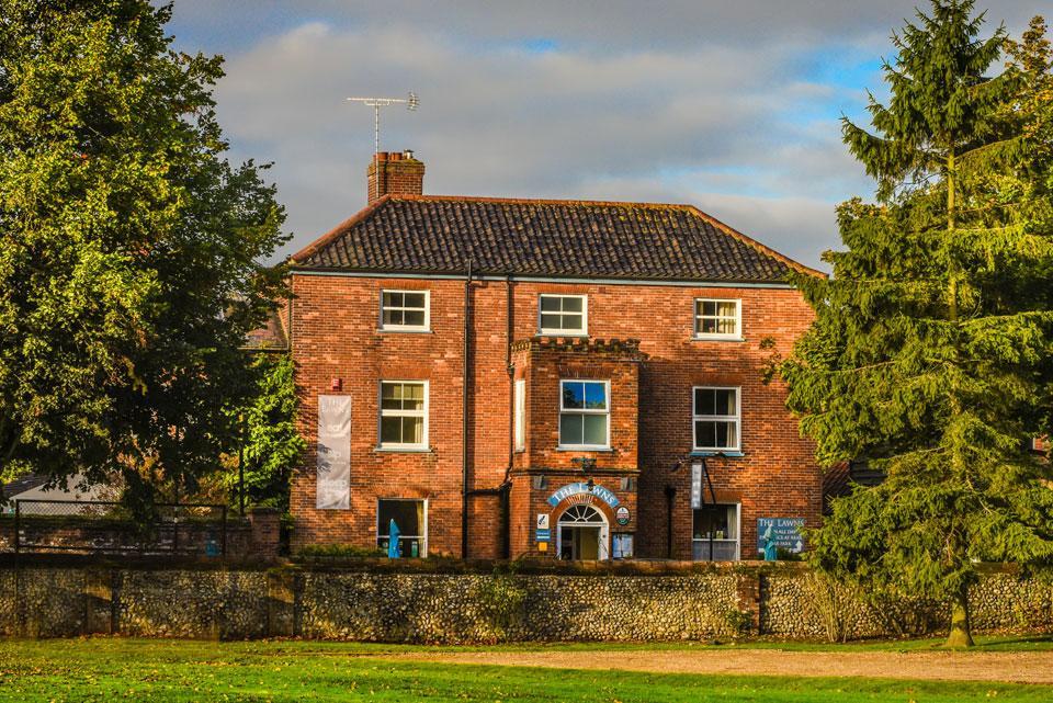 The Lawns Hotel Holt  Exterior photo